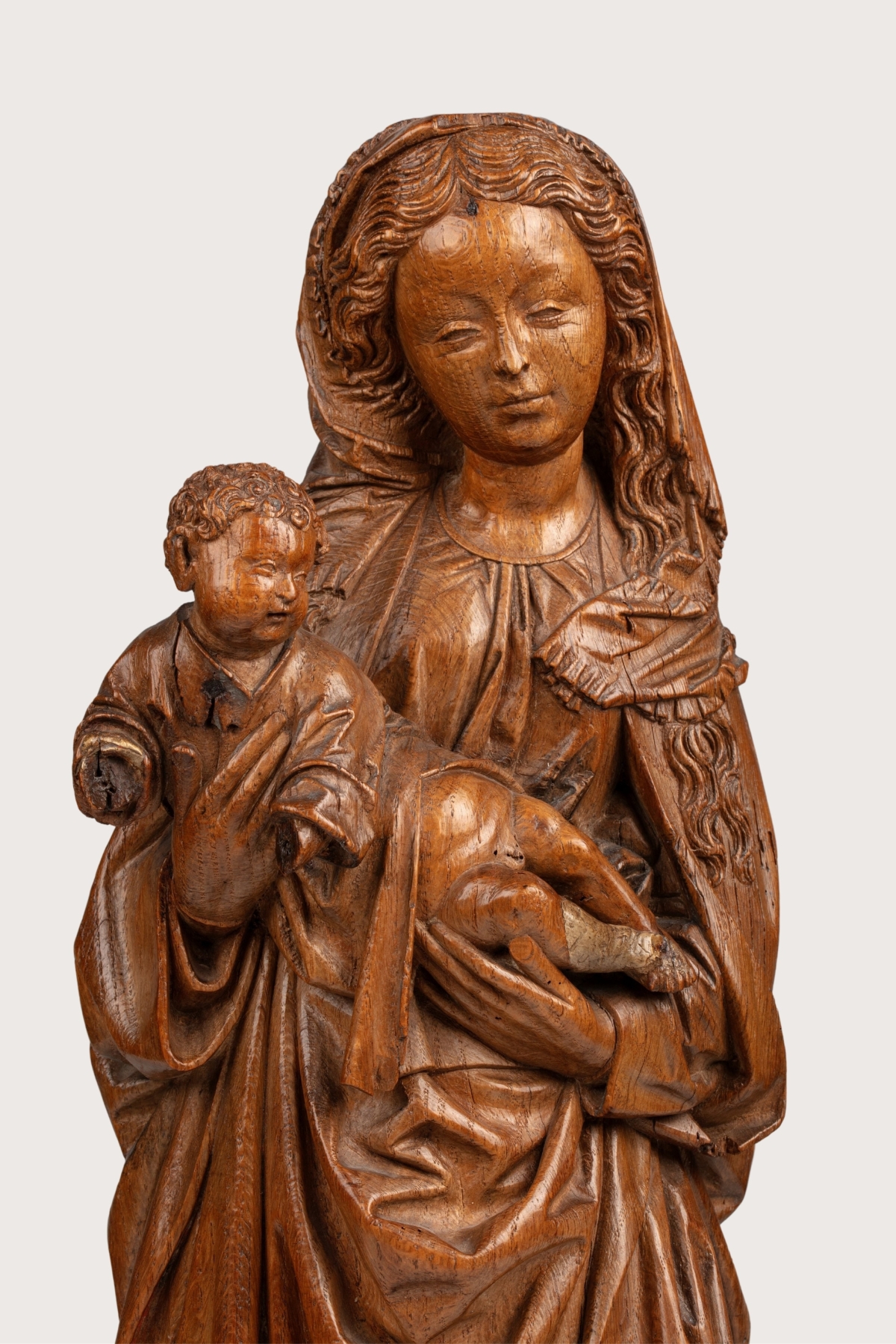 Meester van de Utrechtse Stenen Vrouwenkop Maria met kind ingezoomd