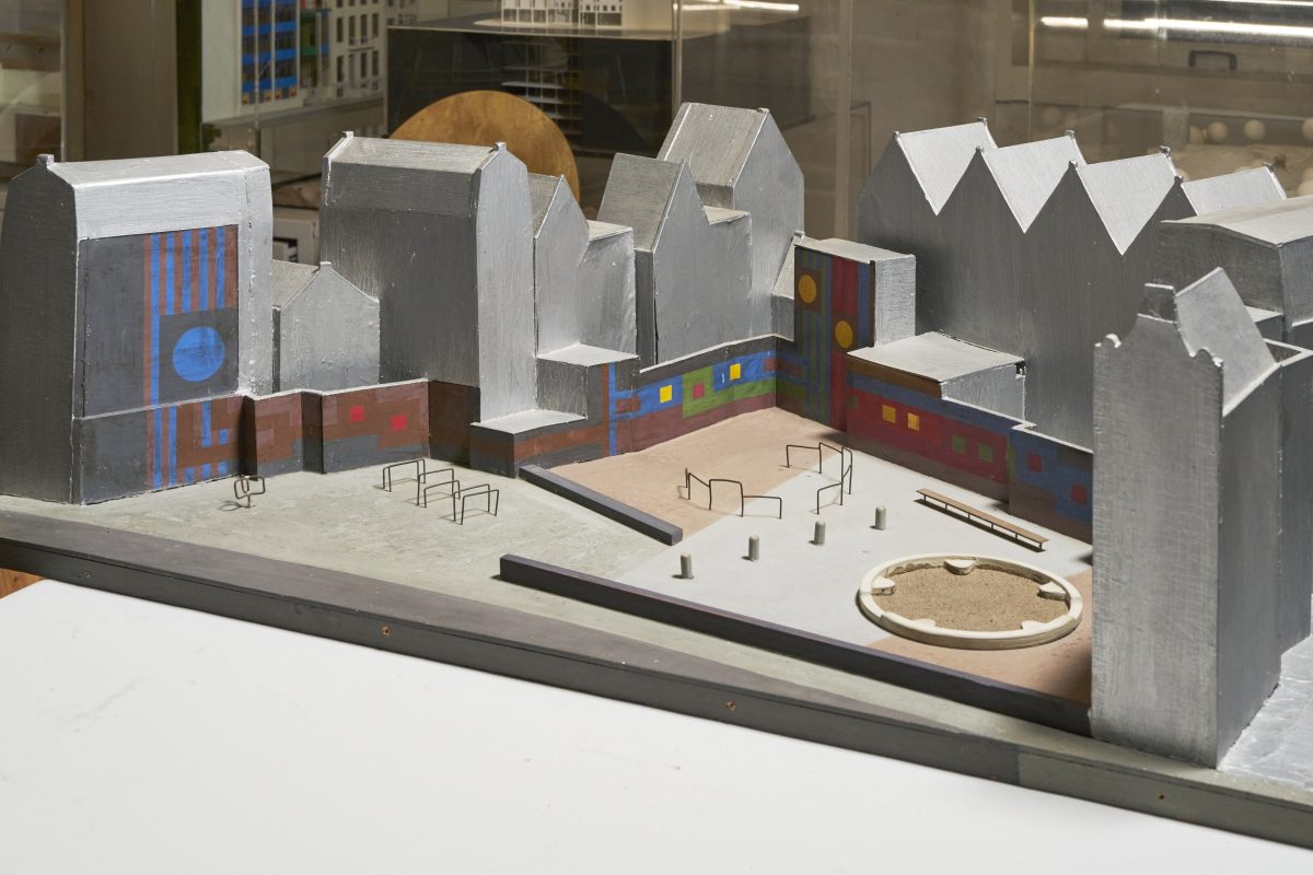 Van Eyck Speelplaats Zeedijk Amsterdam 1955 2